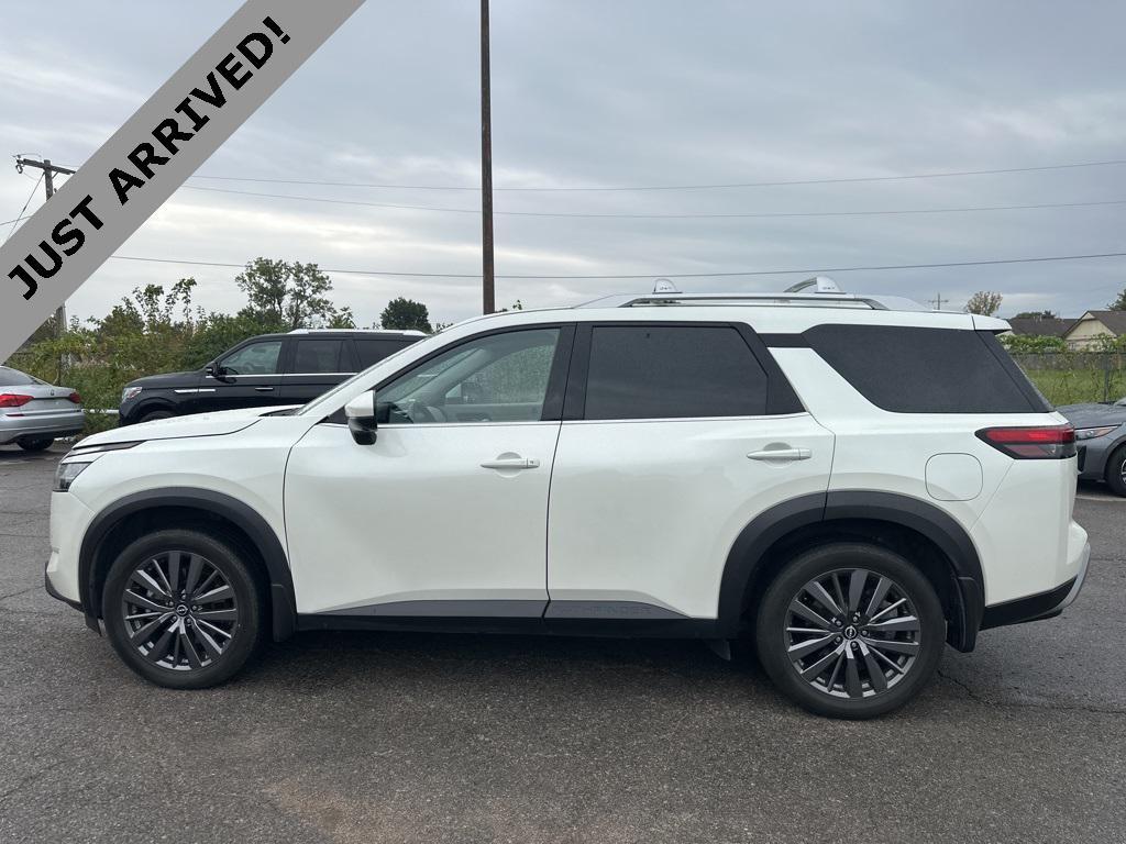 used 2024 Nissan Pathfinder car, priced at $30,999