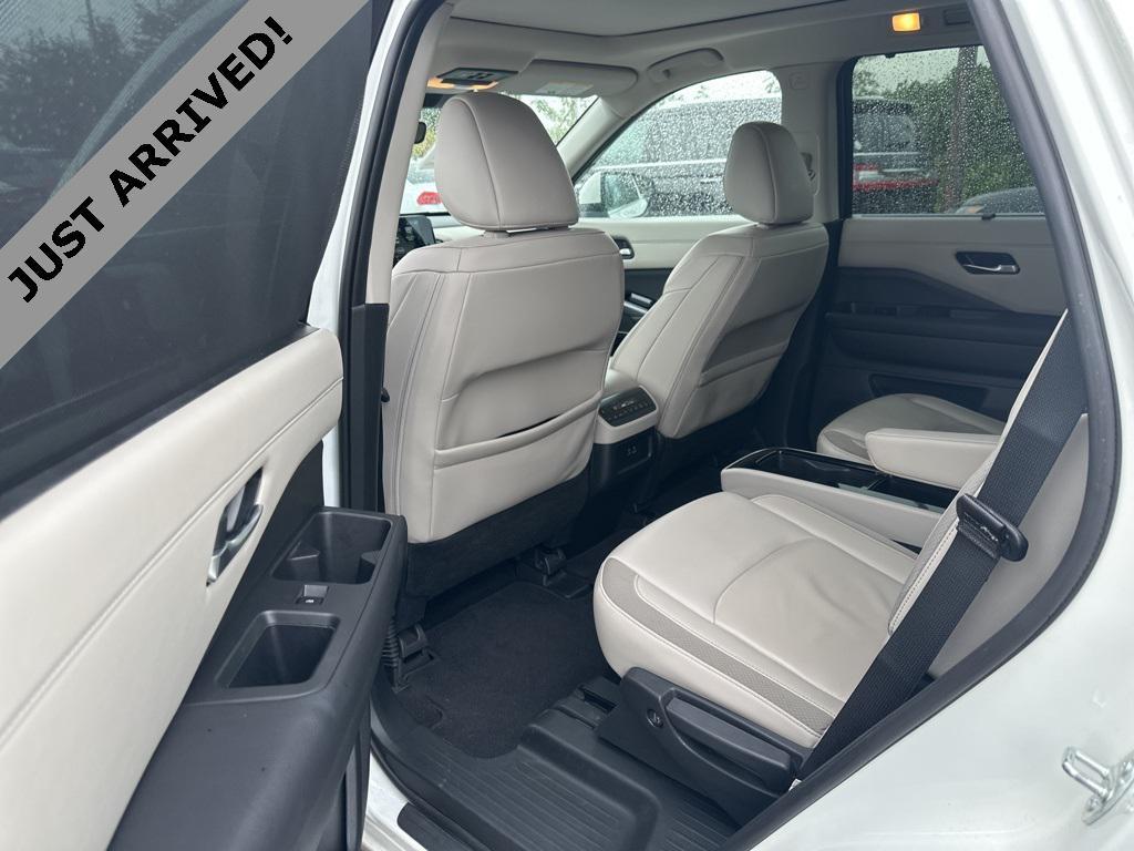 used 2024 Nissan Pathfinder car, priced at $30,999