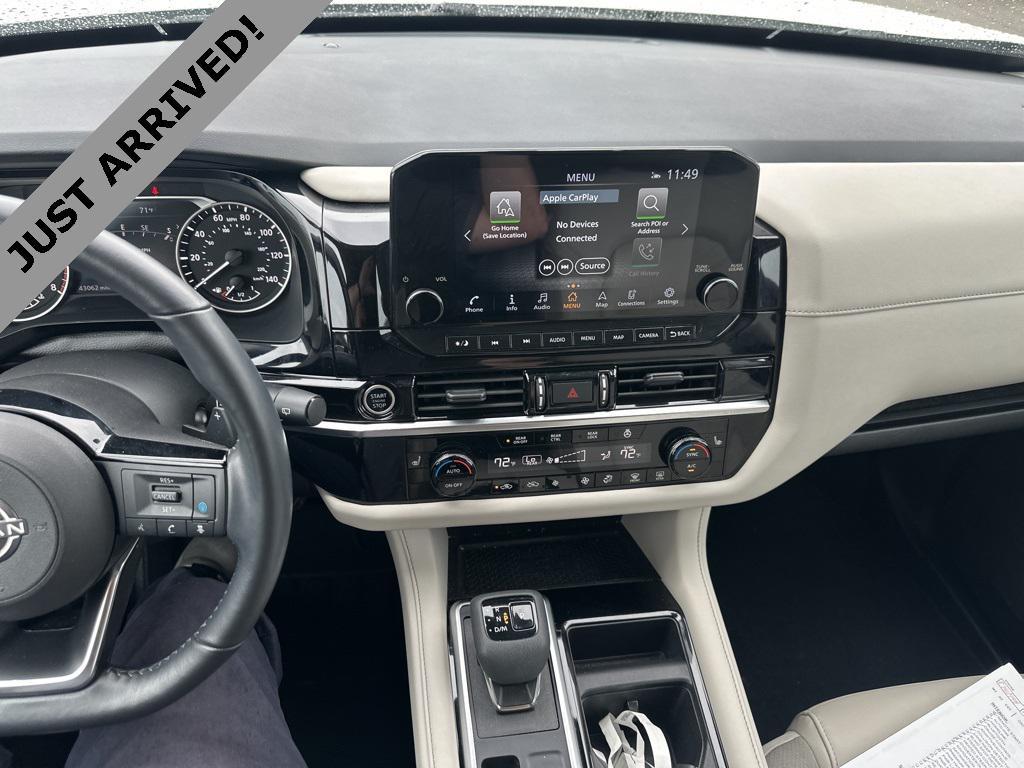 used 2024 Nissan Pathfinder car, priced at $30,999