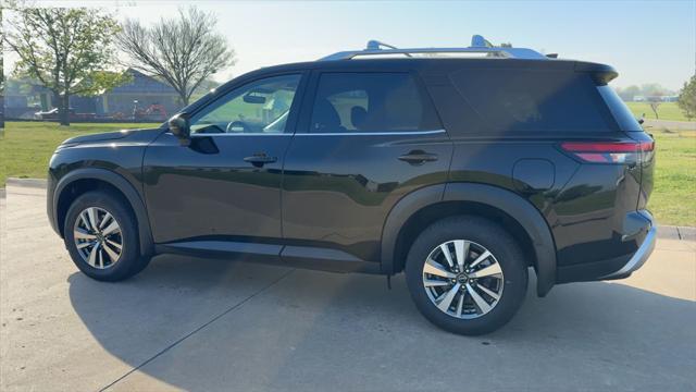 new 2025 Nissan Pathfinder car, priced at $43,441