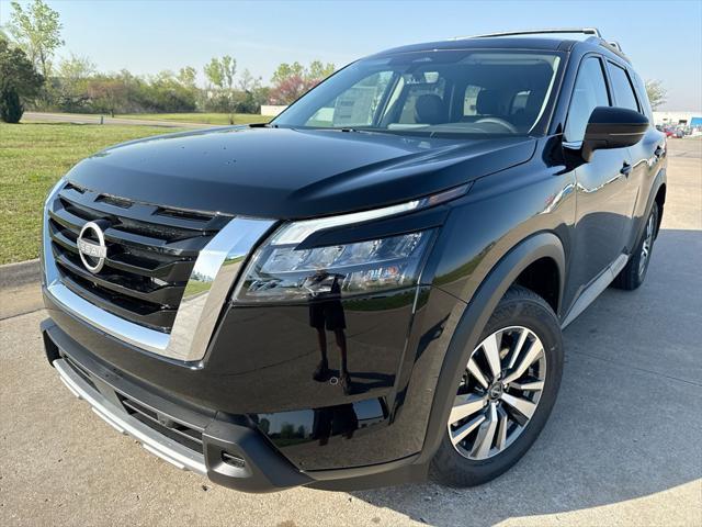 new 2025 Nissan Pathfinder car, priced at $44,441