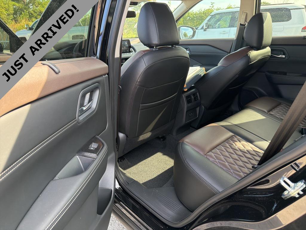 used 2023 Nissan Rogue car, priced at $23,991
