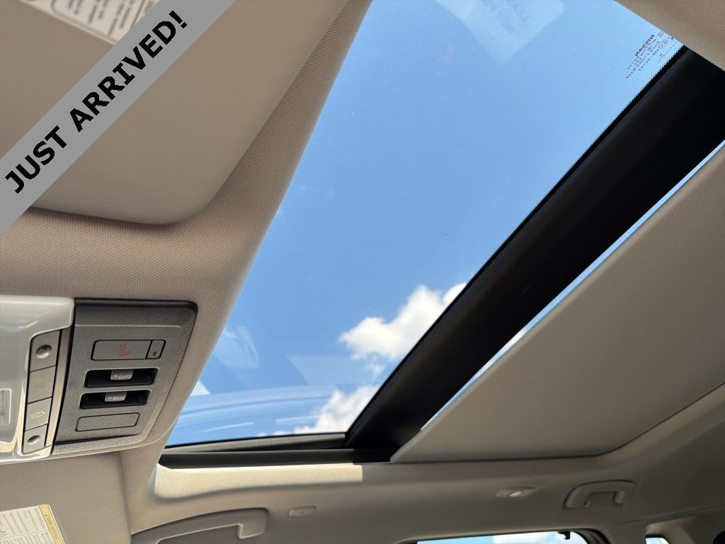 used 2022 Nissan Rogue car, priced at $21,994
