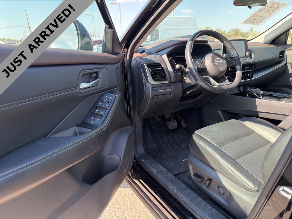 used 2022 Nissan Rogue car, priced at $21,994