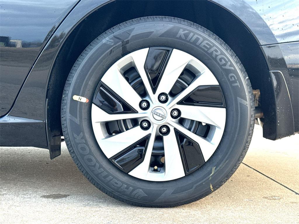 new 2025 Nissan Altima car, priced at $25,623