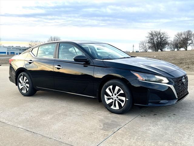 new 2025 Nissan Altima car, priced at $26,546
