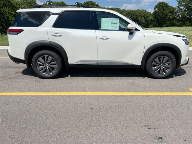 new 2024 Nissan Pathfinder car, priced at $39,999