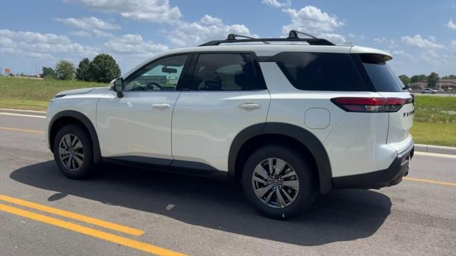 new 2024 Nissan Pathfinder car, priced at $39,999