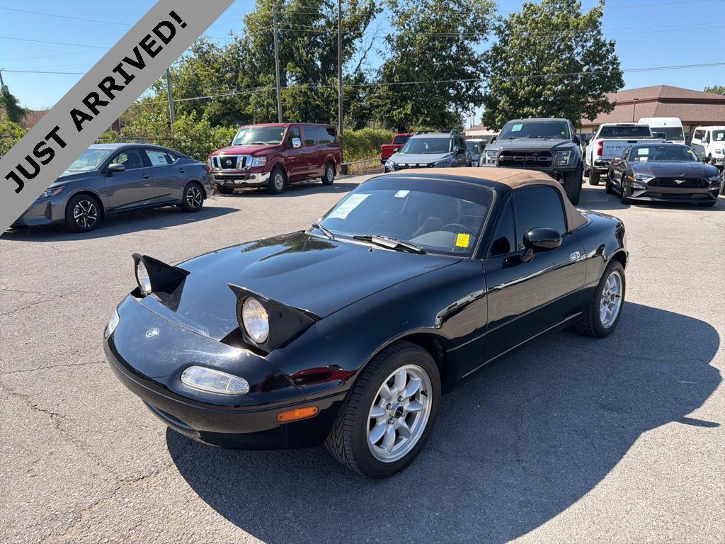 used 1995 Mazda MX-5 Miata car, priced at $10,999