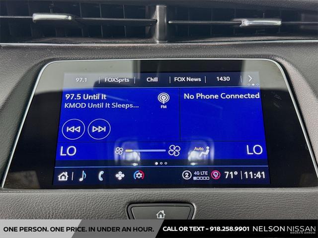 used 2022 Cadillac XT4 car, priced at $26,494