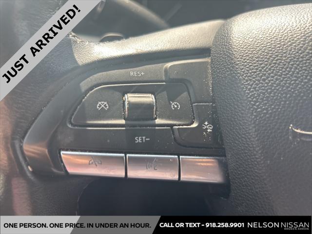 used 2022 Cadillac XT4 car, priced at $26,494