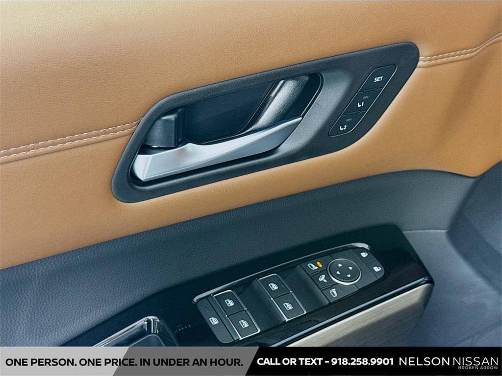 new 2025 Nissan Pathfinder car, priced at $50,618