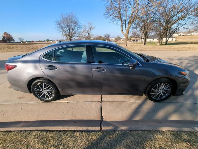 used 2017 Lexus ES 350 car, priced at $22,991