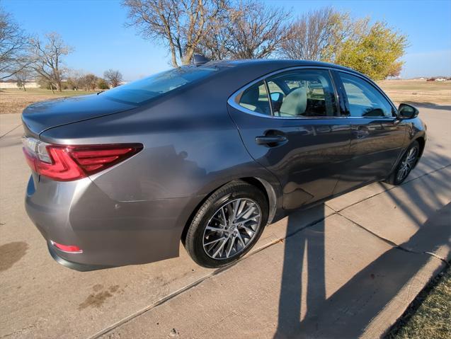 used 2017 Lexus ES 350 car, priced at $22,991