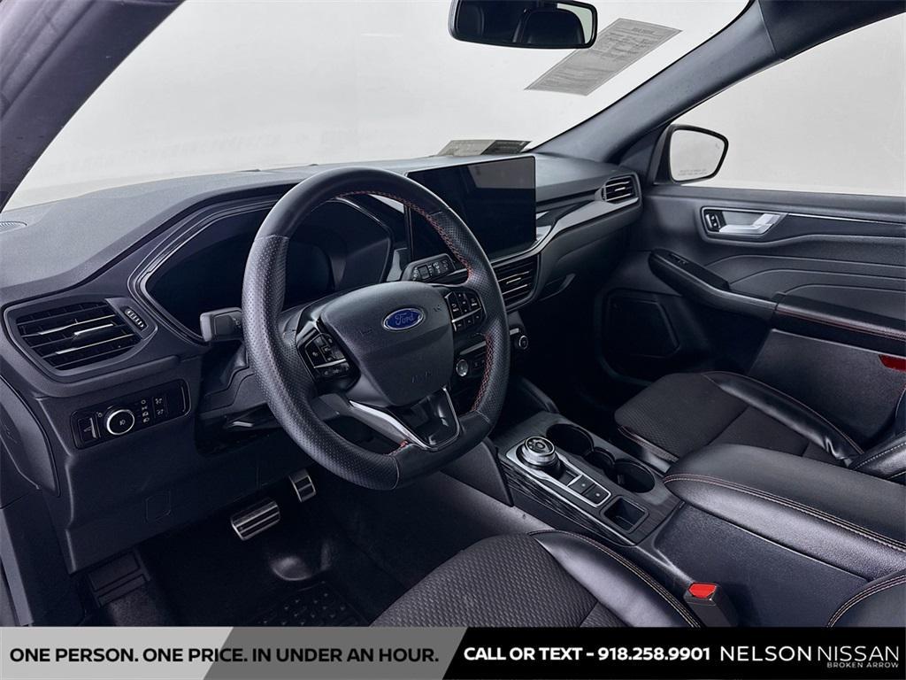 used 2023 Ford Escape car, priced at $26,994