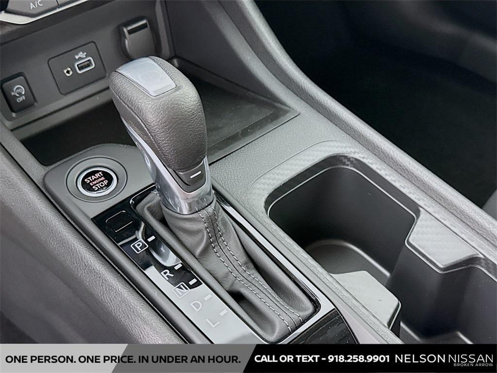 new 2025 Nissan Sentra car, priced at $22,285