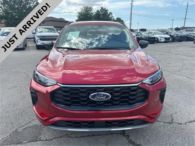 used 2024 Ford Escape car, priced at $25,994