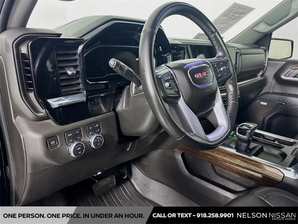 used 2024 GMC Sierra 1500 car, priced at $42,999