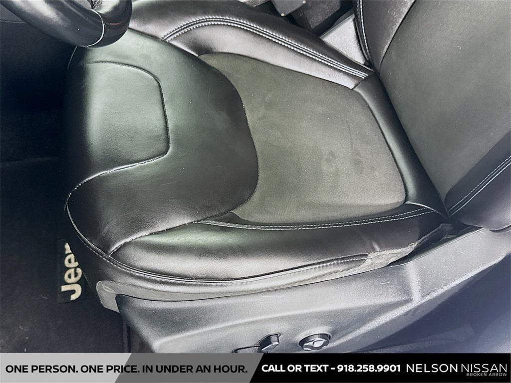 used 2019 Jeep Cherokee car, priced at $12,999