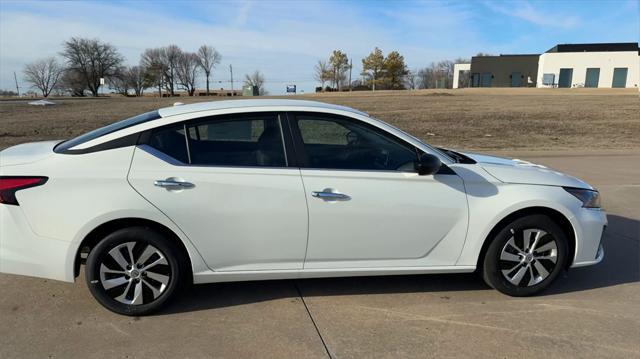 new 2025 Nissan Altima car, priced at $25,738