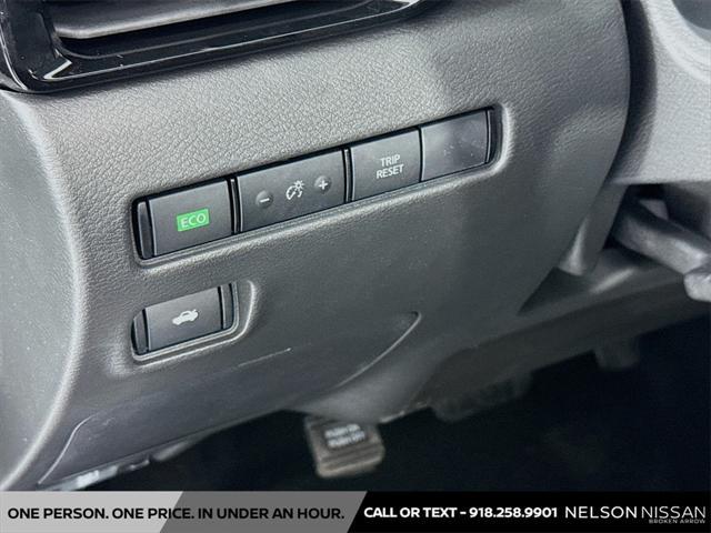 new 2025 Nissan Sentra car, priced at $23,957