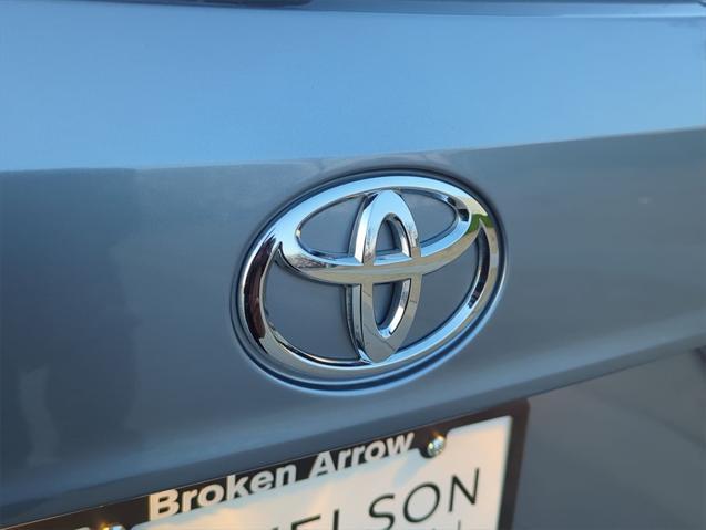 used 2022 Toyota Highlander car, priced at $36,991