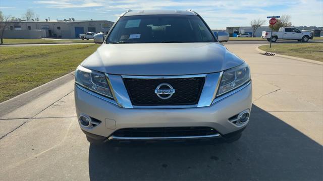 used 2016 Nissan Pathfinder car, priced at $11,999