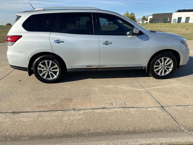 used 2016 Nissan Pathfinder car, priced at $11,999