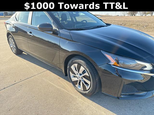 new 2025 Nissan Altima car, priced at $26,746