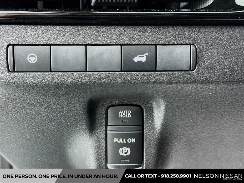 new 2025 Nissan Murano car, priced at $35,251