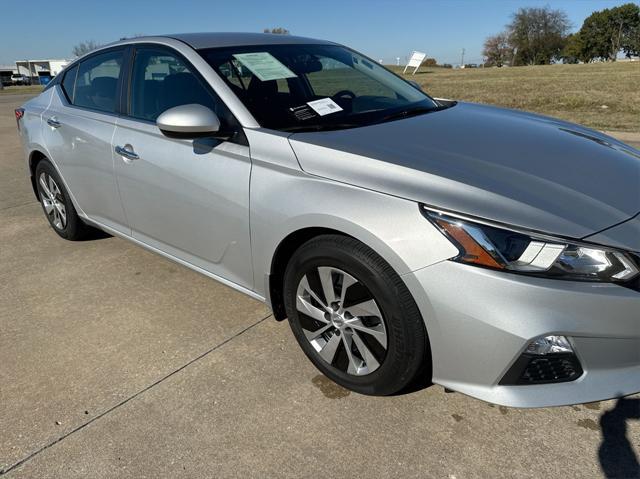 used 2019 Nissan Altima car, priced at $19,999