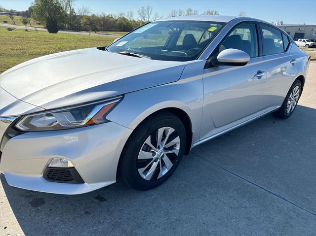 used 2019 Nissan Altima car, priced at $19,999