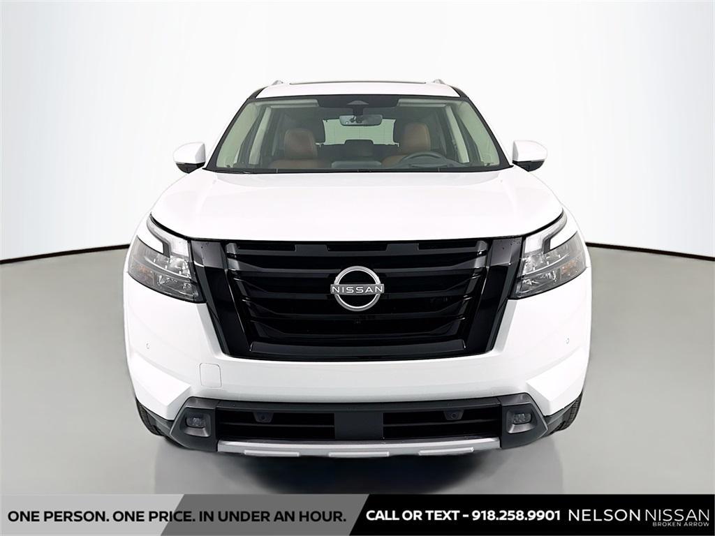 new 2025 Nissan Pathfinder car, priced at $45,901