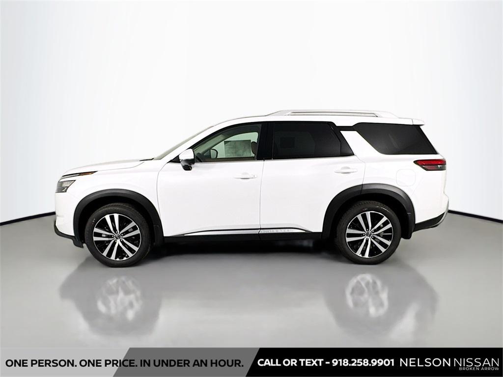 new 2025 Nissan Pathfinder car, priced at $45,901