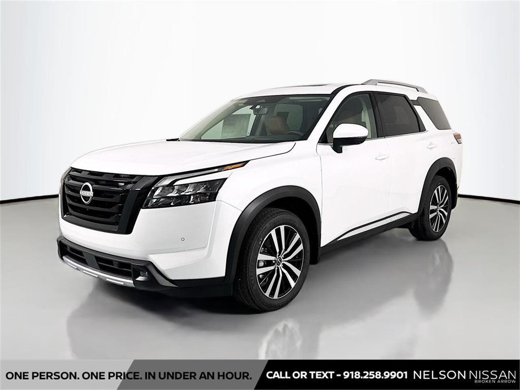 new 2025 Nissan Pathfinder car, priced at $45,901