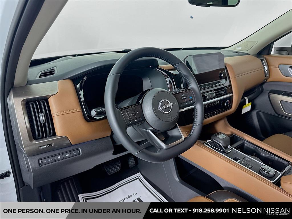 new 2025 Nissan Pathfinder car, priced at $45,901