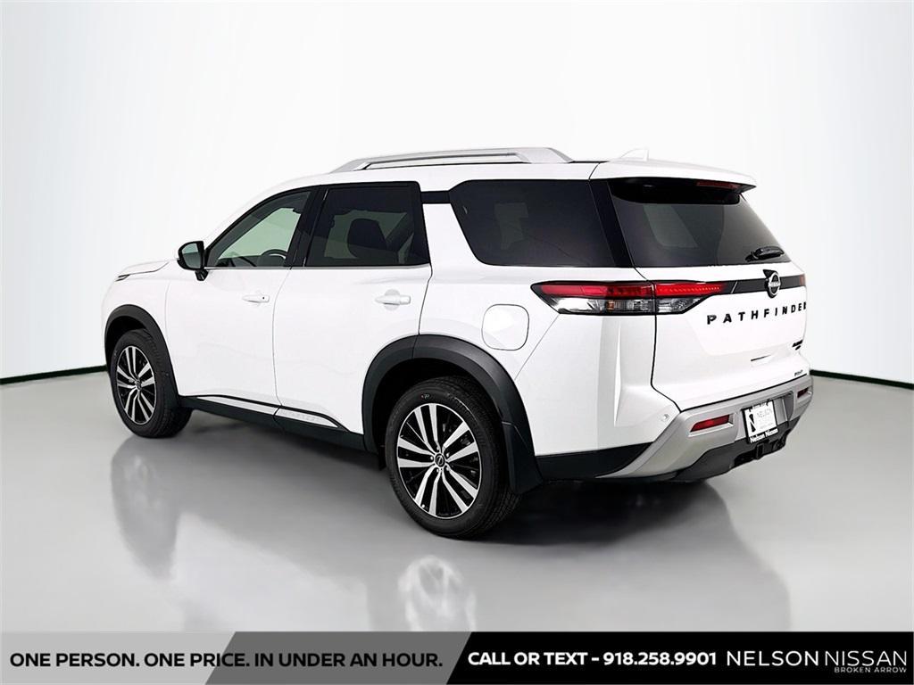 new 2025 Nissan Pathfinder car, priced at $45,901