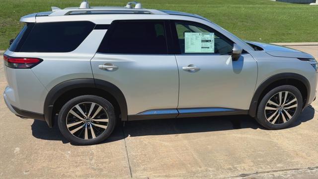 new 2025 Nissan Pathfinder car, priced at $50,289