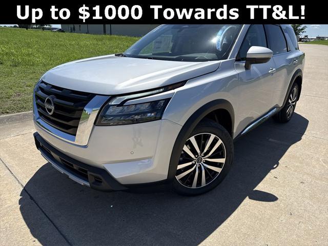 new 2025 Nissan Pathfinder car, priced at $50,589