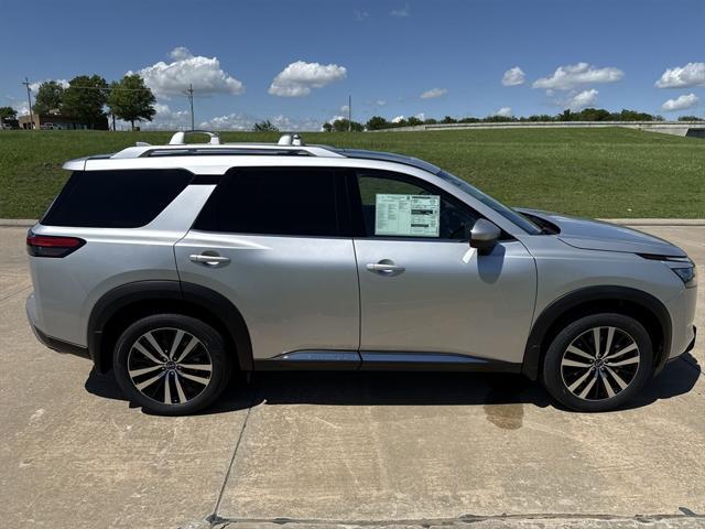 new 2025 Nissan Pathfinder car, priced at $50,289