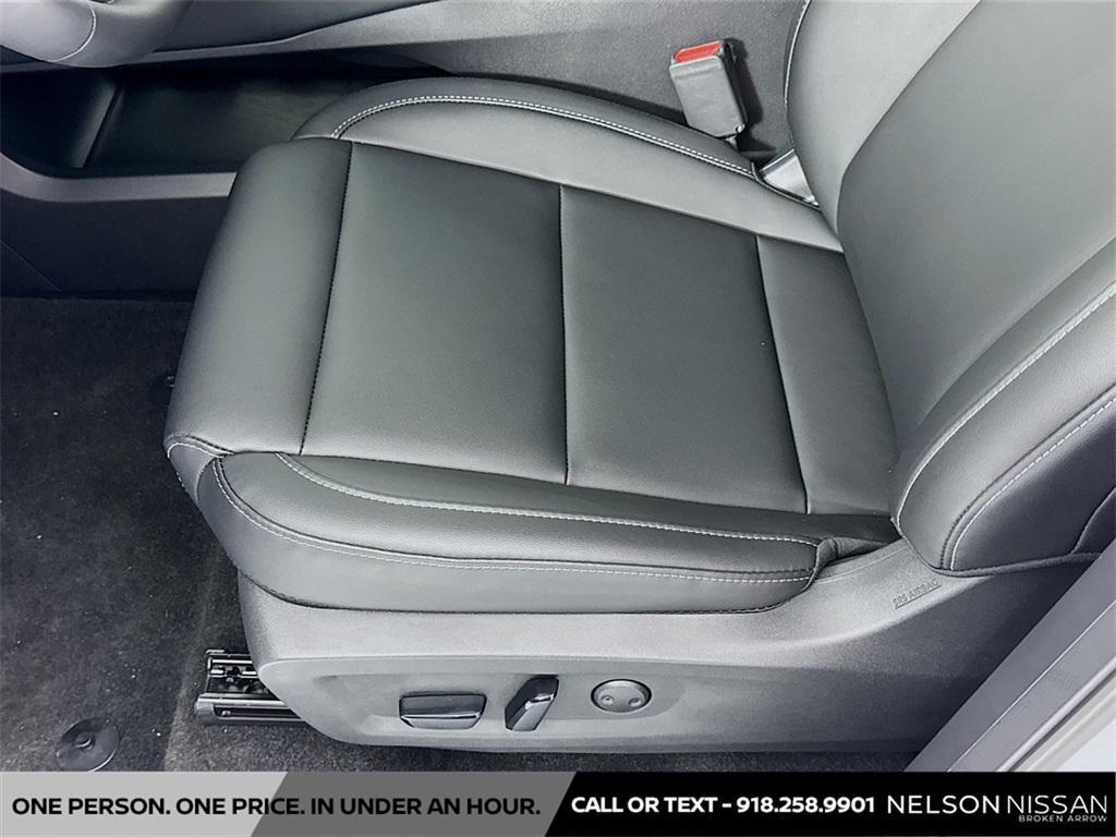 new 2025 Nissan Murano car, priced at $39,921