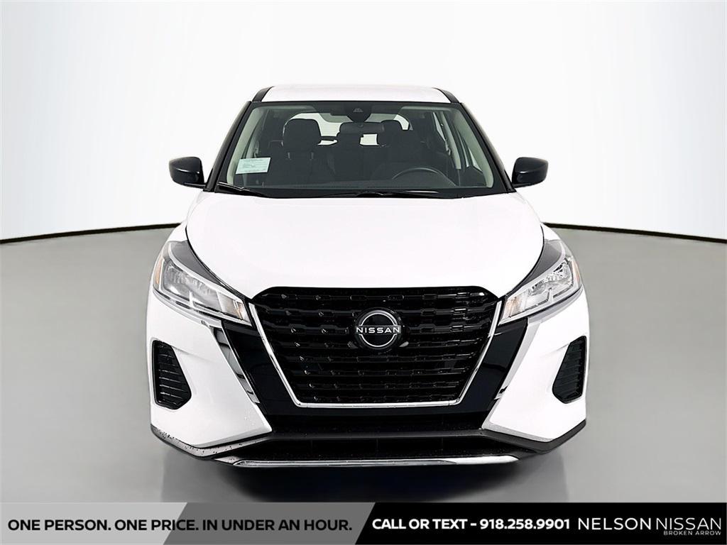 new 2025 Nissan Kicks car, priced at $21,997