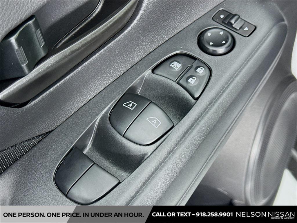 new 2025 Nissan Kicks car, priced at $21,997