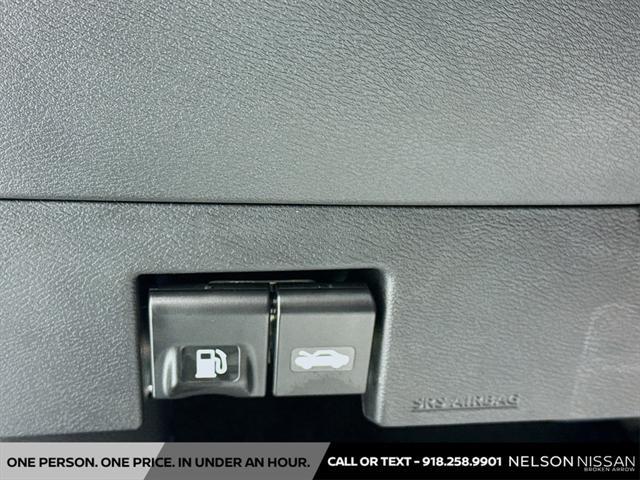 new 2025 Nissan Versa car, priced at $22,320