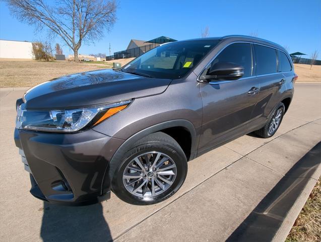 used 2019 Toyota Highlander car, priced at $23,994