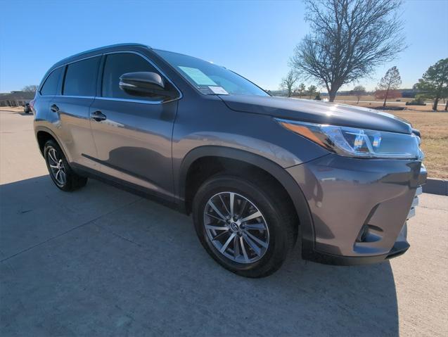 used 2019 Toyota Highlander car, priced at $23,994