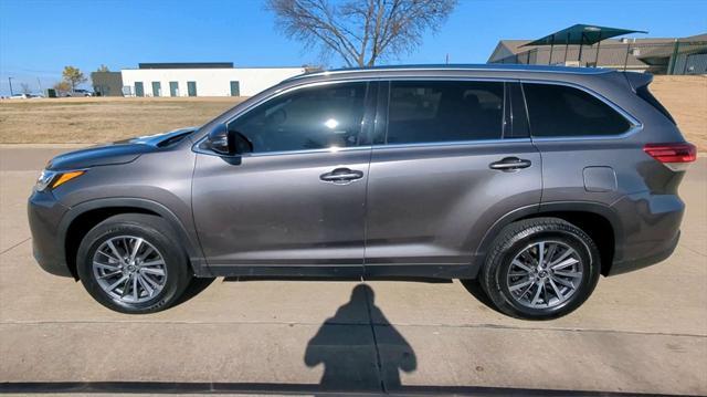 used 2019 Toyota Highlander car, priced at $23,994