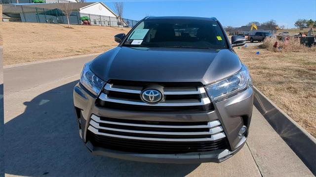 used 2019 Toyota Highlander car, priced at $23,994