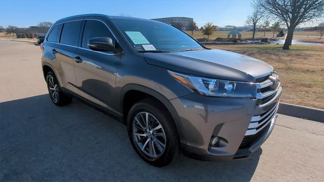 used 2019 Toyota Highlander car, priced at $23,994