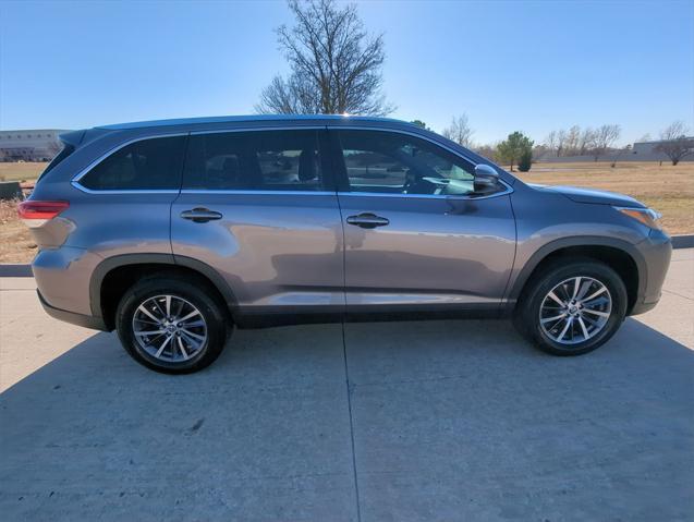 used 2019 Toyota Highlander car, priced at $23,994